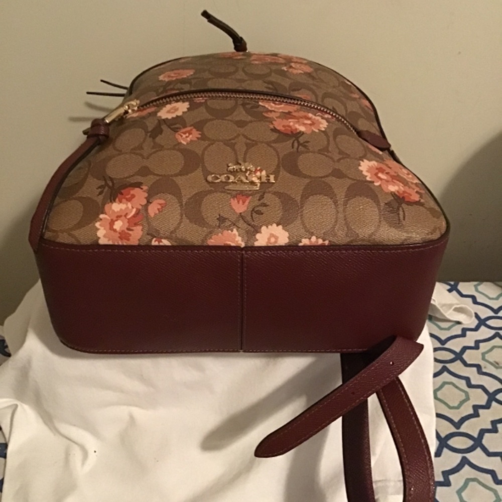 🔥Coach, backpack, see all photos, new cond. gorgeous coach pattern - Picture 7 of 9